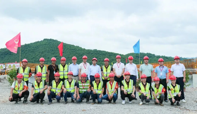 1724999203114588.jpg 7.jpg