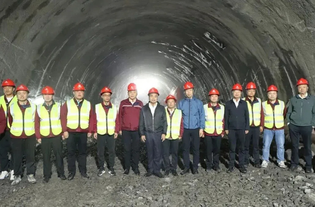 1725443254619267.jpg 4.jpg